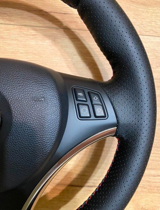 volant bmw e90 e91 e92 e93 e82 e87 e88 sport. volant bmw e90 e91 e92 e93 e82 e87 e88 sport.