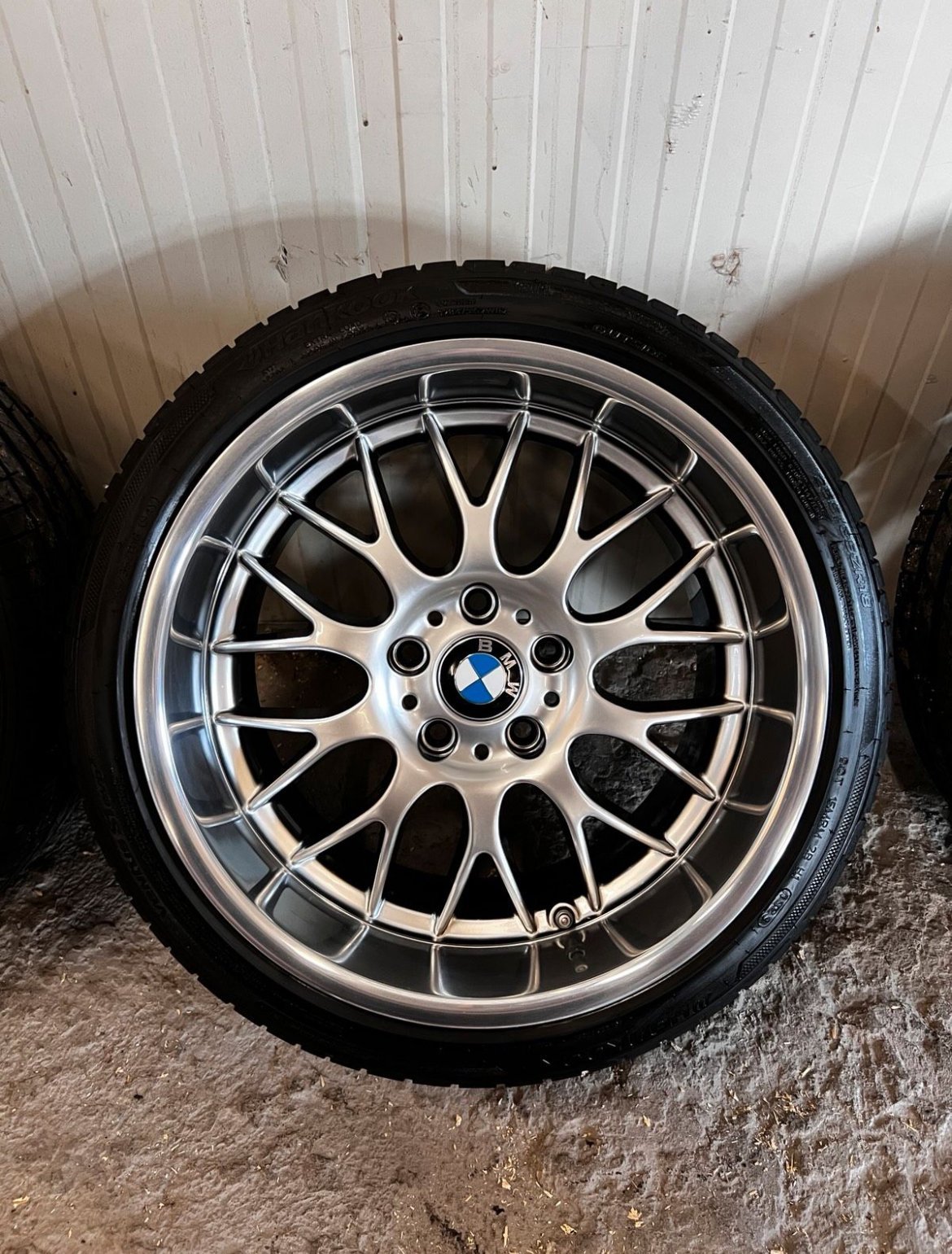 rondell 0058 18 pouces avec pneus rondell 0058 18 pouces avec pneus