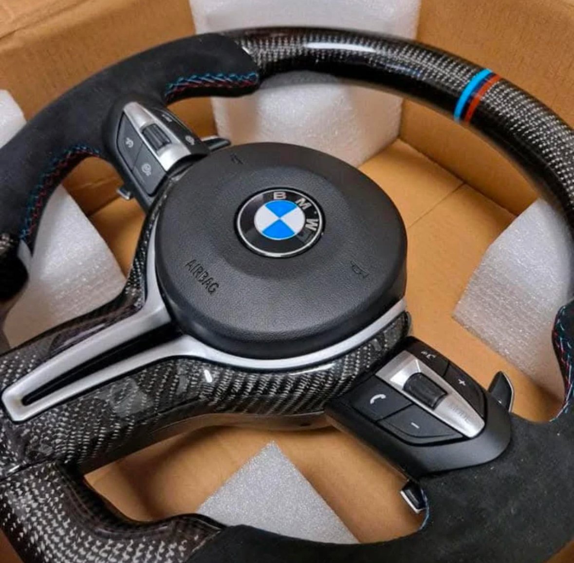 volant bmw en carbone neuf convient aux séries 1, 2, 3, 4 de la série f volant bmw en carbone neuf convient aux séries 1, 2, 3, 4 de la série f