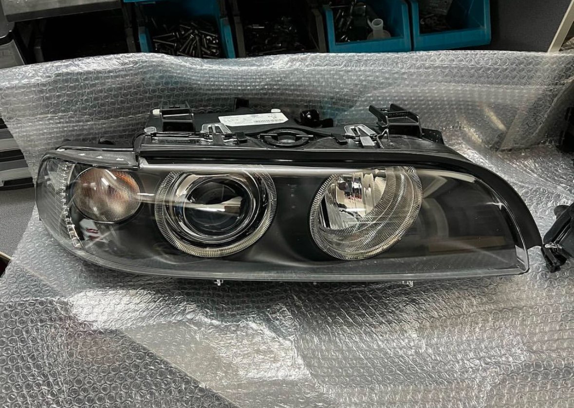 nouveau xénon d'origine phares hella bmw e39 nouveau xénon d'origine phares hella bmw e39