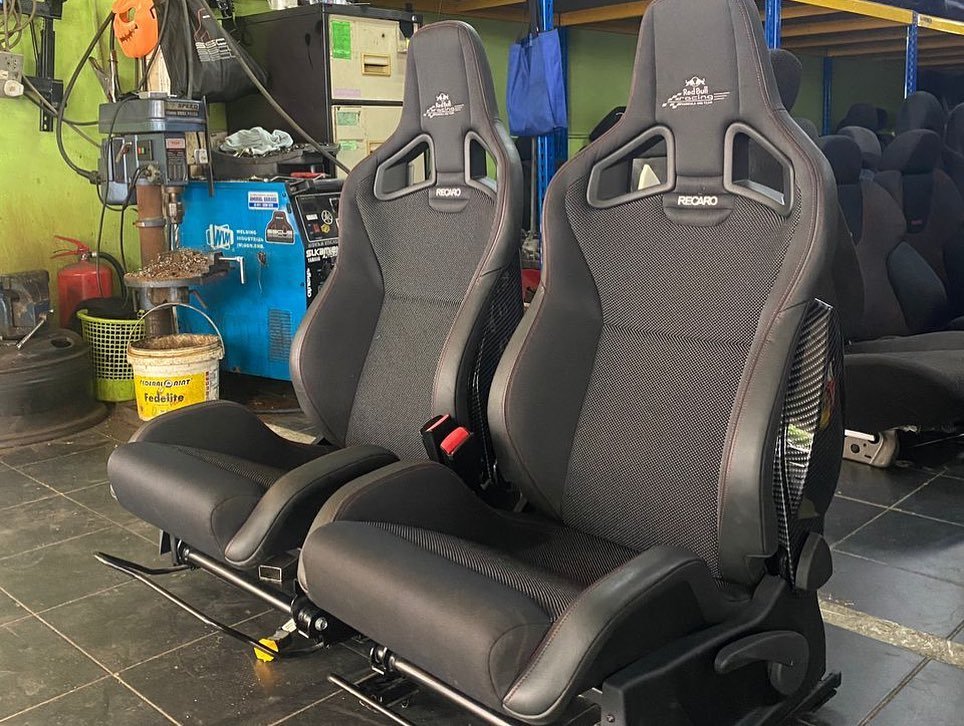 sièges recaro sportster redbull sièges recaro sportster redbull