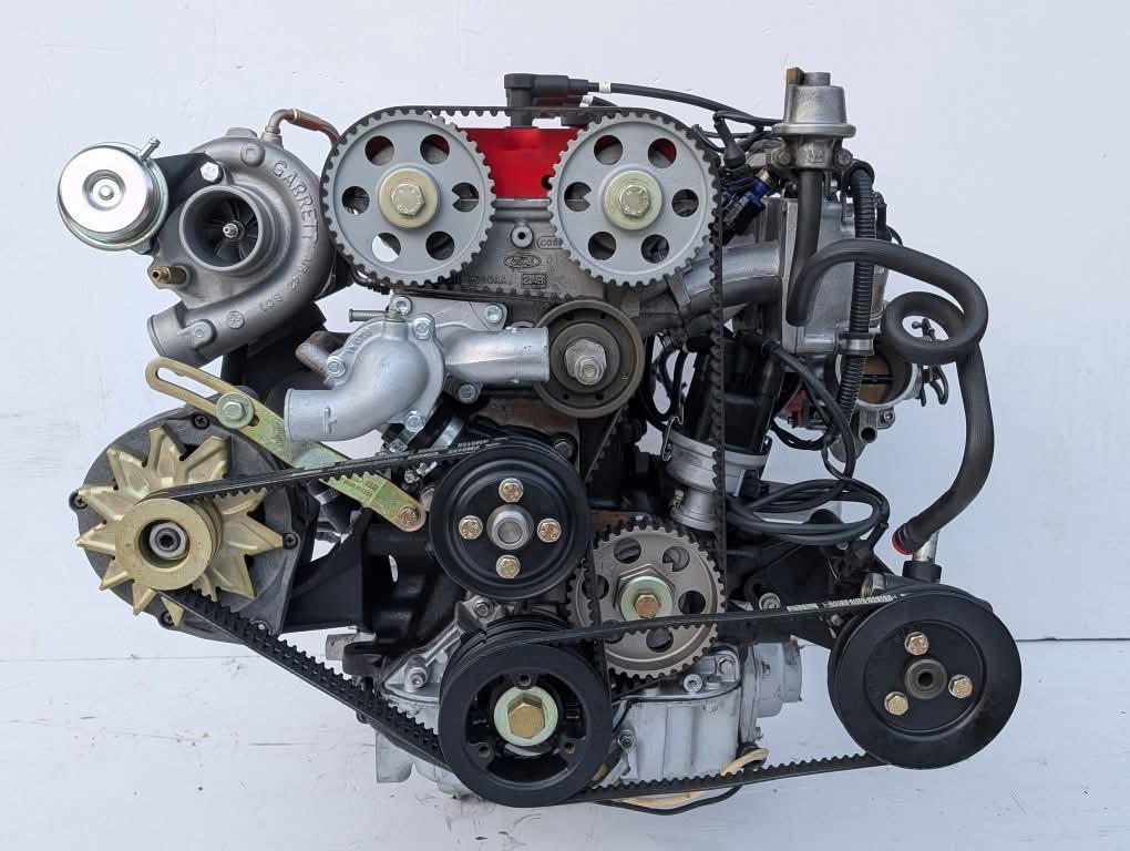 moteur cosworth rs 500 authentique – neuf d’Époque moteur cosworth rs 500 authentique – neuf d’Époque