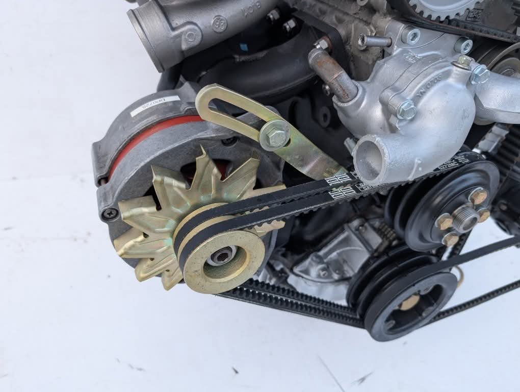 moteur cosworth rs 500 authentique – neuf d’Époque moteur cosworth rs 500 authentique – neuf d’Époque