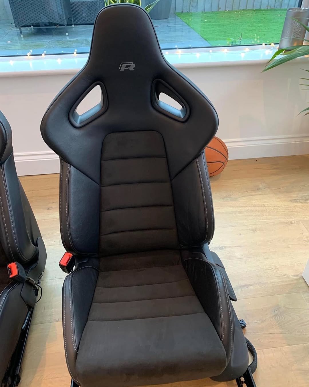 sièges arrière recaro – vw golf mk5 / mk6 / mk7 / scirocco sièges arrière recaro – vw golf mk5 / mk6 / mk7 / scirocco