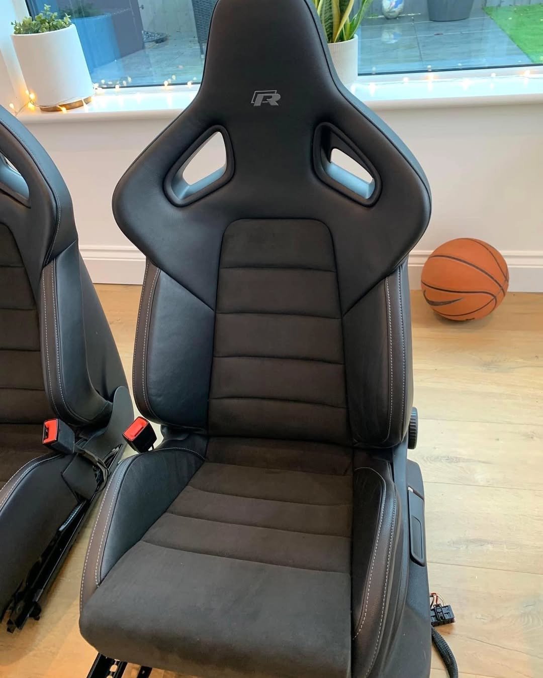 sièges arrière recaro – vw golf mk5 / mk6 / mk7 / scirocco sièges arrière recaro – vw golf mk5 / mk6 / mk7 / scirocco